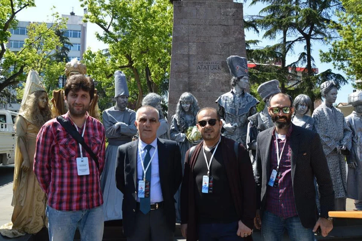 Gənc Tamaşaçılar Teatrının yaradıcı heyəti beynəlxalq festivaldan qayıdıb