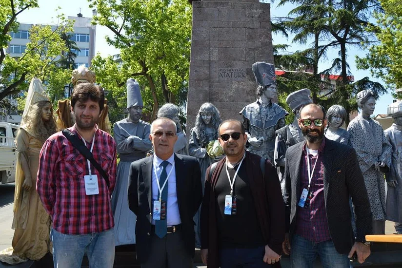 Gənc Tamaşaçılar Teatrının yaradıcı heyəti beynəlxalq festivaldan qayıdıb