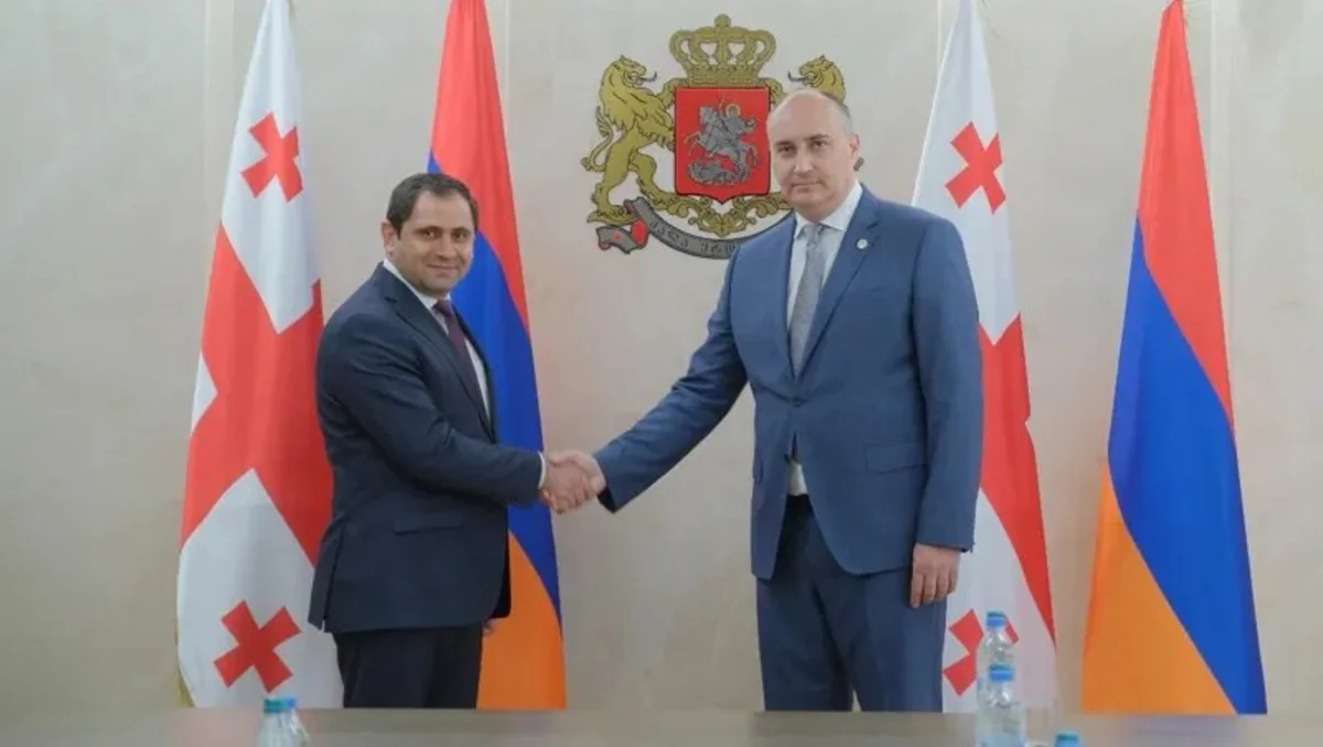 Gürcüstan Ermənistanla müdafiə sahəsində əməkdaşlıq planı imzalayıb