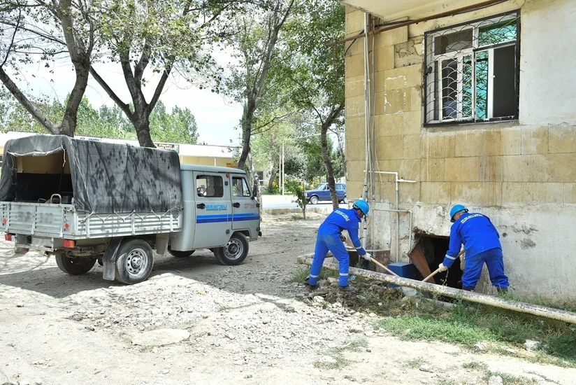 Sumqayıtda 304 binanın alt paylayıcı su və kanalizasiya xətlərində əsaslı təmir işləri aparılıb