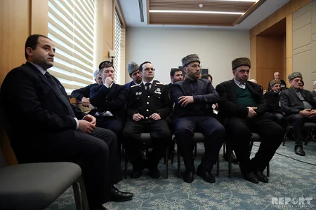 Bakıda Digər dinləri necə təsəvvür edirəm adlı sərgi keçirilib