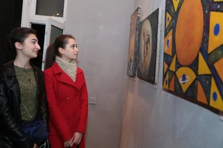 Gənc rəssamların “Bir Günəş” adlı sərgisi keçirilib