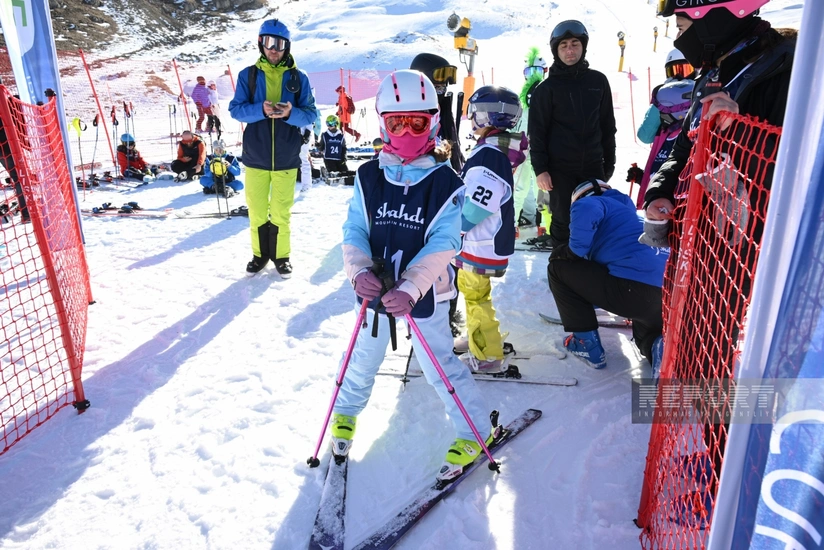 Həvəskarlar arasında xizək yarışı üzrə Heydər Əliyev Kuboku keçirilib
