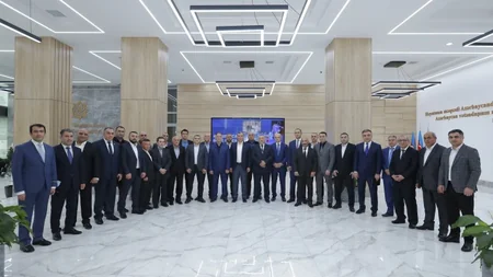 Sahil Babayev məşqçilərlə görüşüb