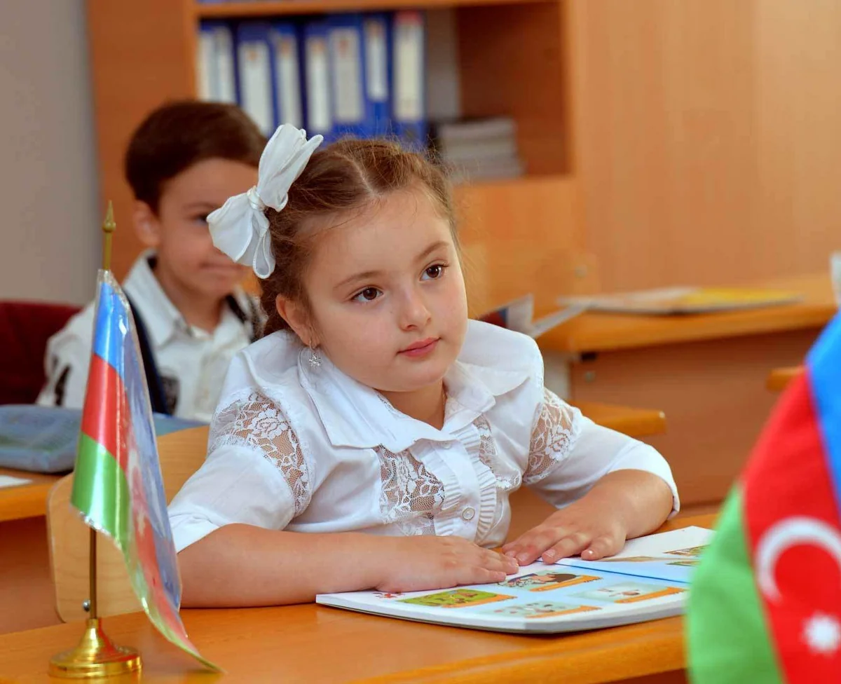 Rus bölməsi üzrə birinci sinfə qəbulla bağlı seçimlərə start verilib