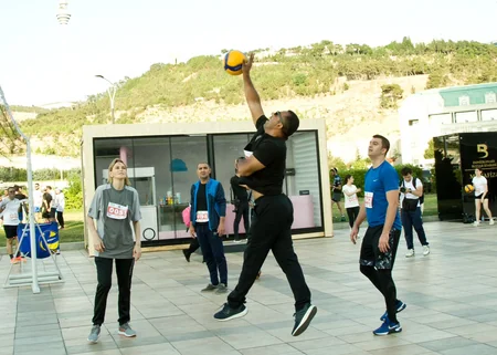 AVF “Heydər Əliyev 100. Voleybola dəstək marafonu” keçirib