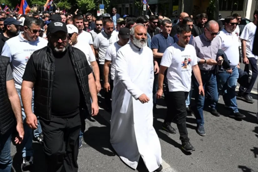 Ermənistanda siyasi böhran dərinləşir - Qarabağ klanı Baqrata qoşulur - ŞƏRH