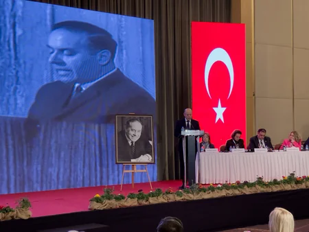 Energetika naziri Heydər Əliyevin fəaliyyətində strateji prioritetləri açıqlayıb