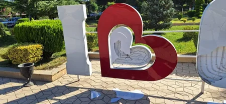 Cəlilabadda parkda işıq lövhəsi sındırılıb, 3 nəfər məsuliyyətə cəlb edilib
