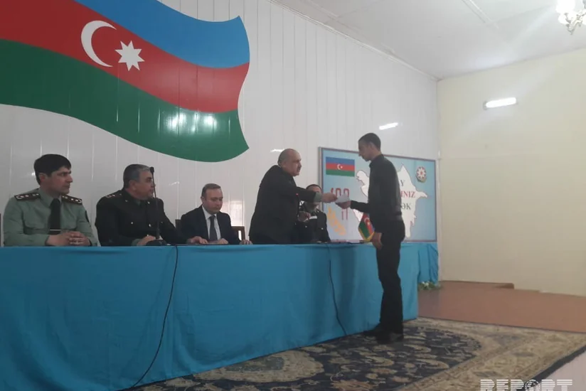 Penitensiar Xidmətin rəis müavini əfv olunan məhkumları təbrik edib