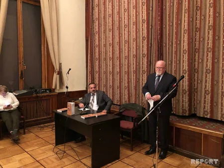 Moskvada Nəsiminin 650 illik yubileyi münasibətilə rus dilində çap edilmiş kitabın təqdimatı olub