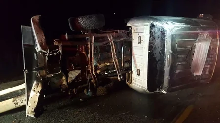 Meksikada miqrantları daşıyan avtobus aşıb - VİDEO