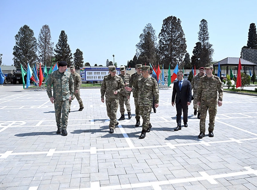 Zakir Həsənov azad edilmiş ərazilərdə komendant xidmətinin keyfiyyətli təşkilinə dair göstərişlər verib