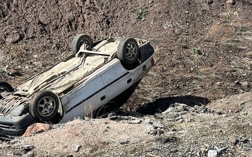 Hakkaridə ağır yol qəzasında 9 nəfər yaralanıb