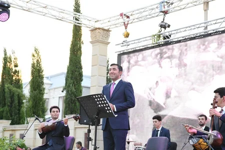 Ağdamda Heydər Əliyevin hakimiyyətə gəlişinin 50-ci ildönümü münasibətilə konsert keçirilib - FOTO