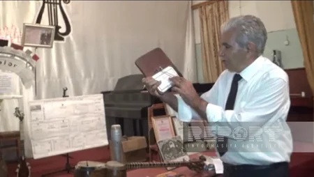 Cəlilabdda 84 yaşlı usta silah formasında musiqi alətləri hazırlayıb