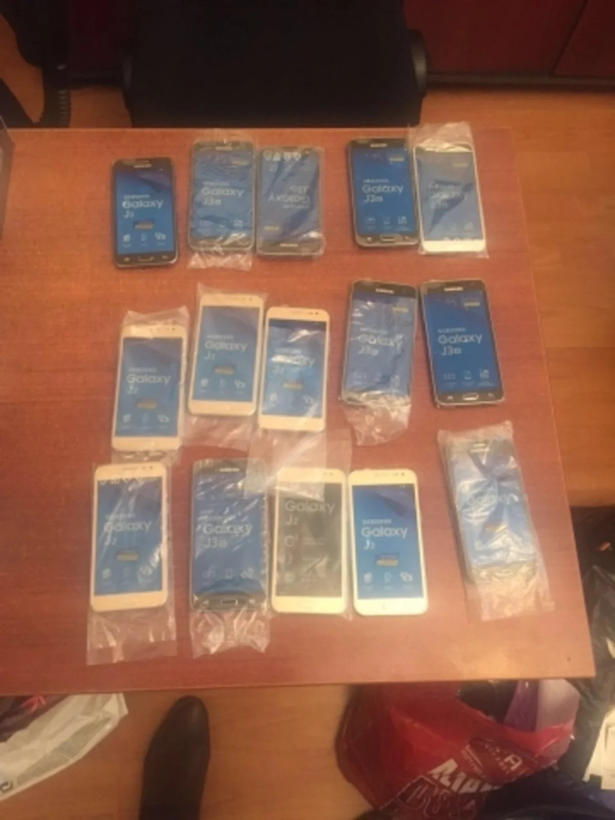 Gürcüstandan Azərbaycana qanunsuz yolla mobil telefonların gətirilməsinin qarşısı alınıb