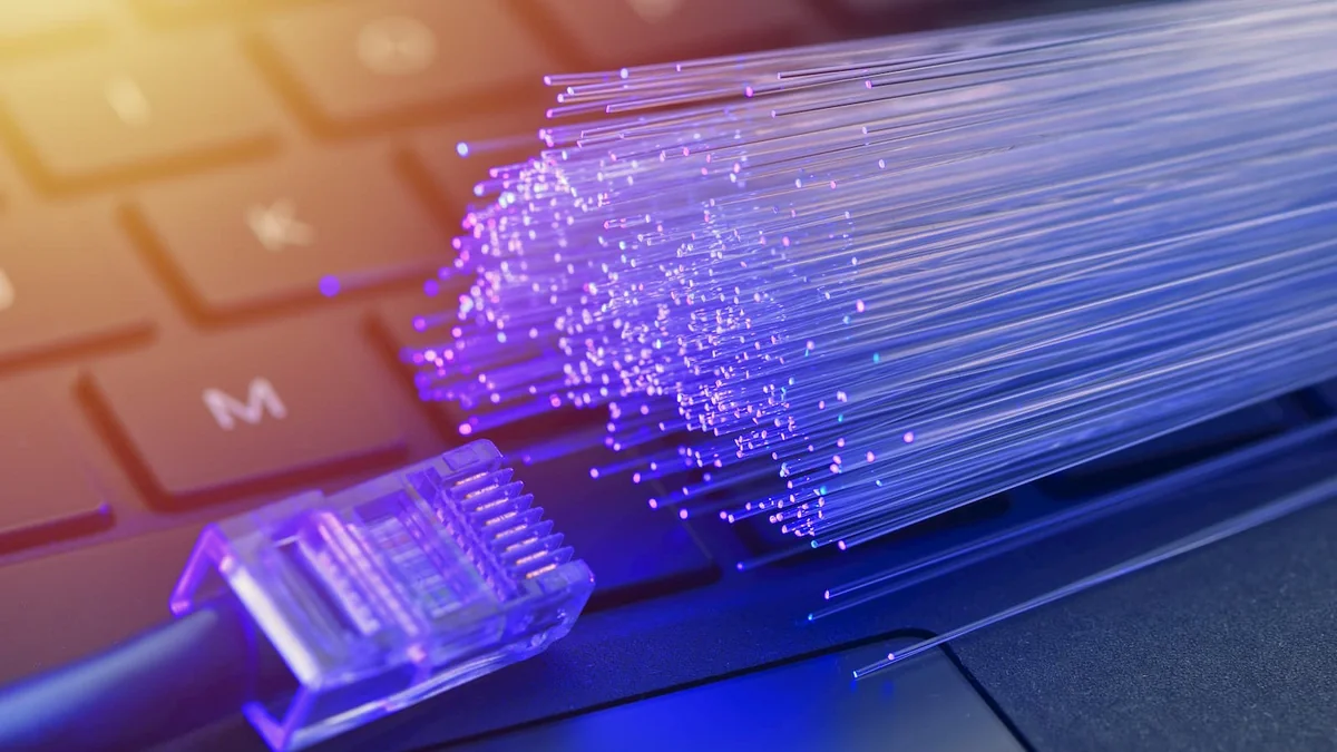 Azərbaycanda fiber-optik internetlə təmin olunan ev təsərrüfatlarının sayı 650 minə çatıb
