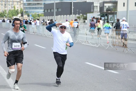 Heydər Əliyev Fondunun təşəbbüsü ilə keçirilən “Bakı Marafonu 2024” start götürüb