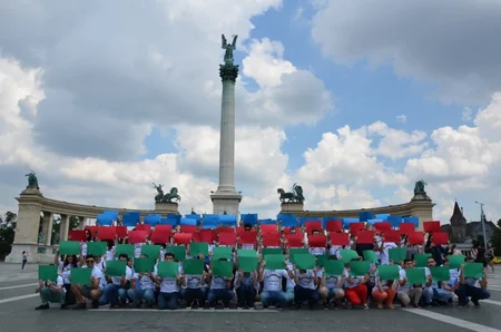 AXC-nin 100 illiyi ilə bağlı Budapeştdə aksiya keçirilib