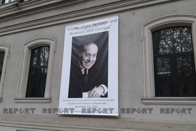 Tbilisidə Heydər Əliyevə həsr olunan fotosərgi açılıb