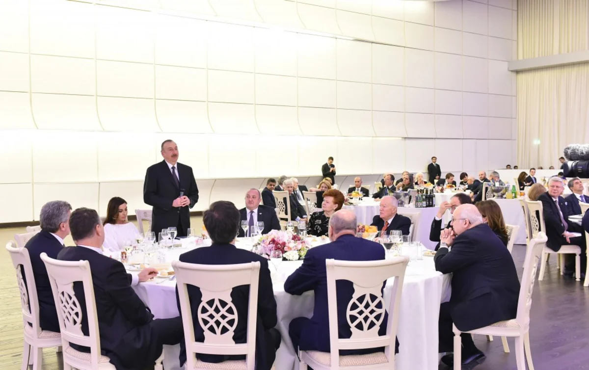Prezident İlham Əliyev: Moskvada qalmaq çox təhlükəli idi, çünki Heydər Əliyevi həbs etmək haqqında planlar var idi