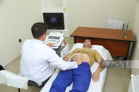 Gecə-gündüz sağlamlıq keşiyində dayananlar - Hərbi hospitaldan REPORTAJ