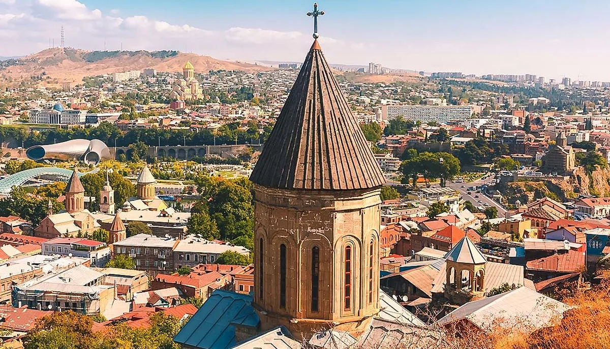 Gürcü ekspertlər: Ermənistan Qarabağa qanunsuz köçürmələrlə işğalı möhkəmləndirməyə çalışır