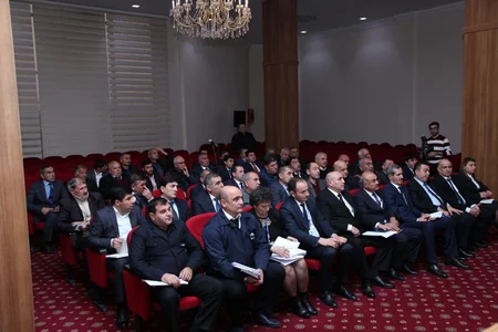 Azəriqaz rəhbərliyi Salyanda istixana sahibləri ilə görüşüb