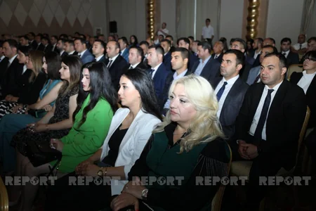 102 nəfər and içərək vəkil olub