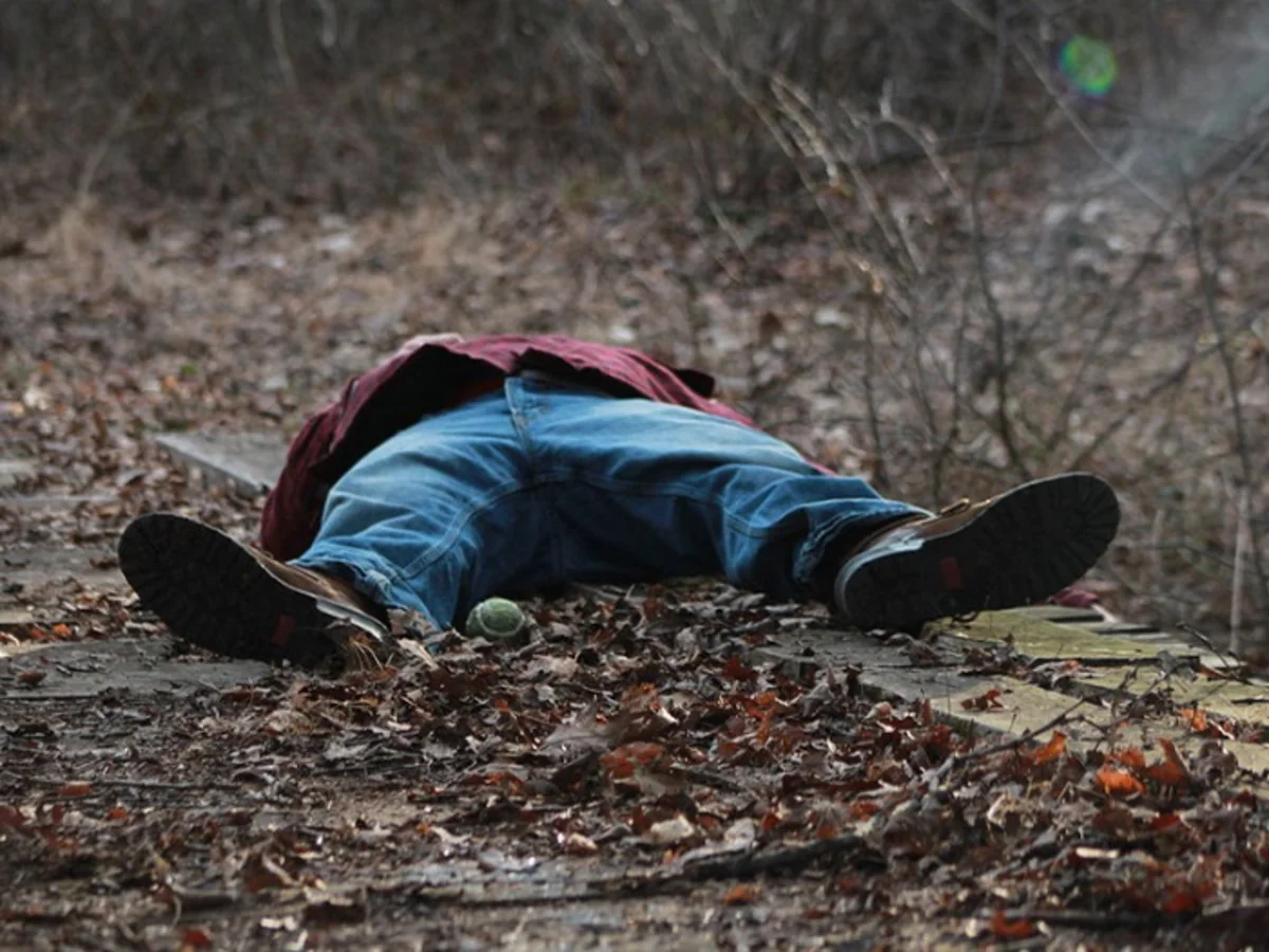 Naftalanda parkda kişi meyiti aşkarlanıb