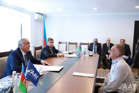 AAYDA rəhbəri Qəbələ və Oğuzdan olan vətəndaşları qəbul edib