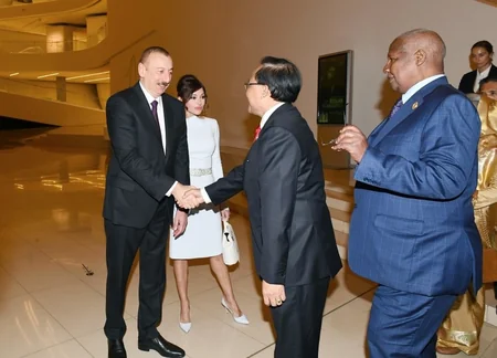 President Ilham Aliyev hosted official reception in honor of heads of state and government participating in Baku Summit