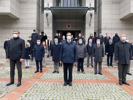 Türkiyənin Bakıdakı diplomatları Vətən müharibəsi şəhidlərinin xatirəsini anıb