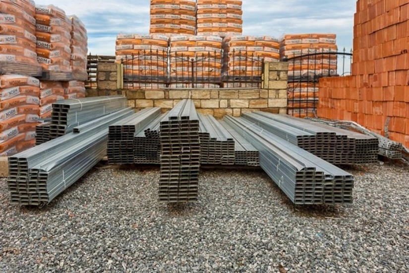 Non-state enterprises perform over 90% of construction works in Baku