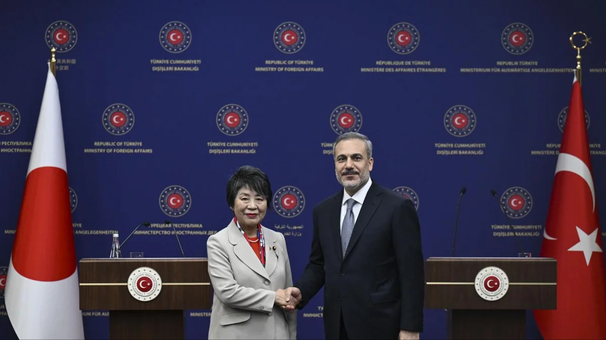 Türkiyə və Yaponiya XİN başçıları birgə açıqlama veriblər