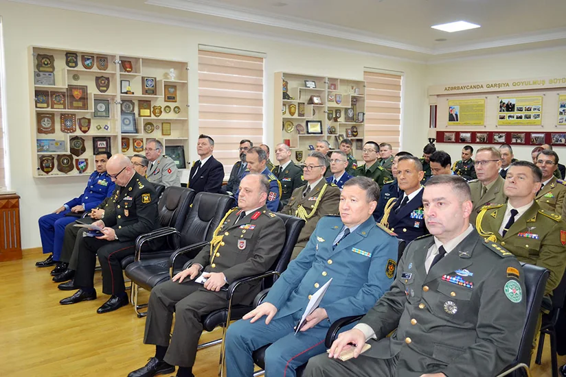 Hərbi attaşelərlə cari ilin yekununa dair toplantı keçirilib