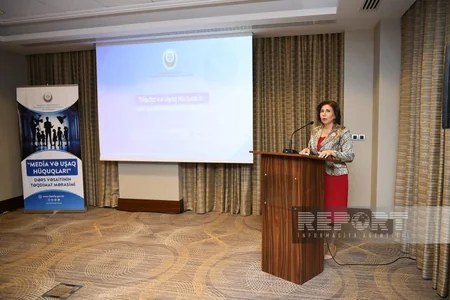 Tələbələr üçün Media və uşaq hüquqları adlı dərs vəsaiti təqdim edilib