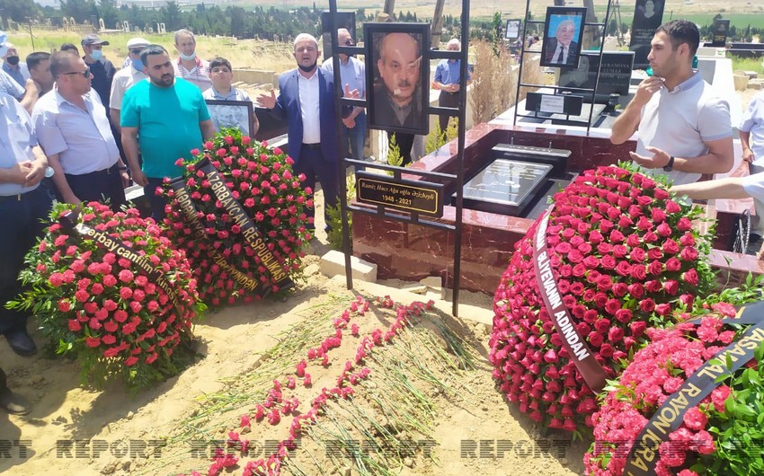 Mehriban Əliyeva Ramiz Əzizbəylinin dəfn mərasiminə əklil göndərib 