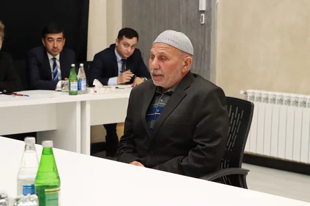 Dini Komitənin sədri Şamaxıda vətəndaşları qəbul edib