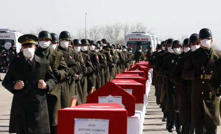 Türkiyədə 11 şəhid hərbçinin cənazəsi doğulduqları rayonlara yola salınıb