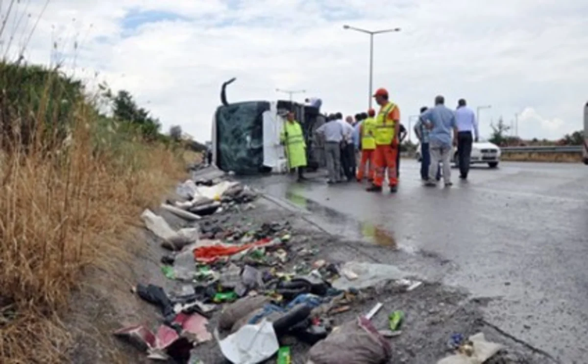 Yaponiyada baş vermiş yol qəzasında 24 nəfər xəsarət alıb