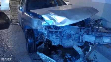 Paytaxtda yol nişanına məhəl qoymayan sürücü qəza törədib - FOTO