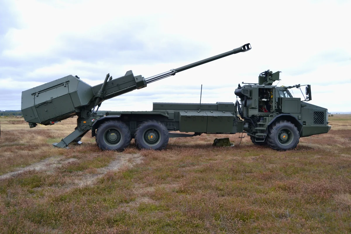 Глава Минобороны Швеции подтвердил поставку восьми САУ Archer Украине