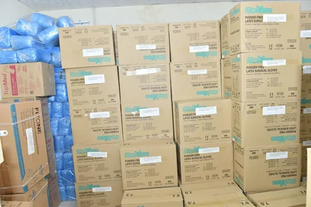 Azərbaycan Çinə humanitar yardım göndərdi - FOTO