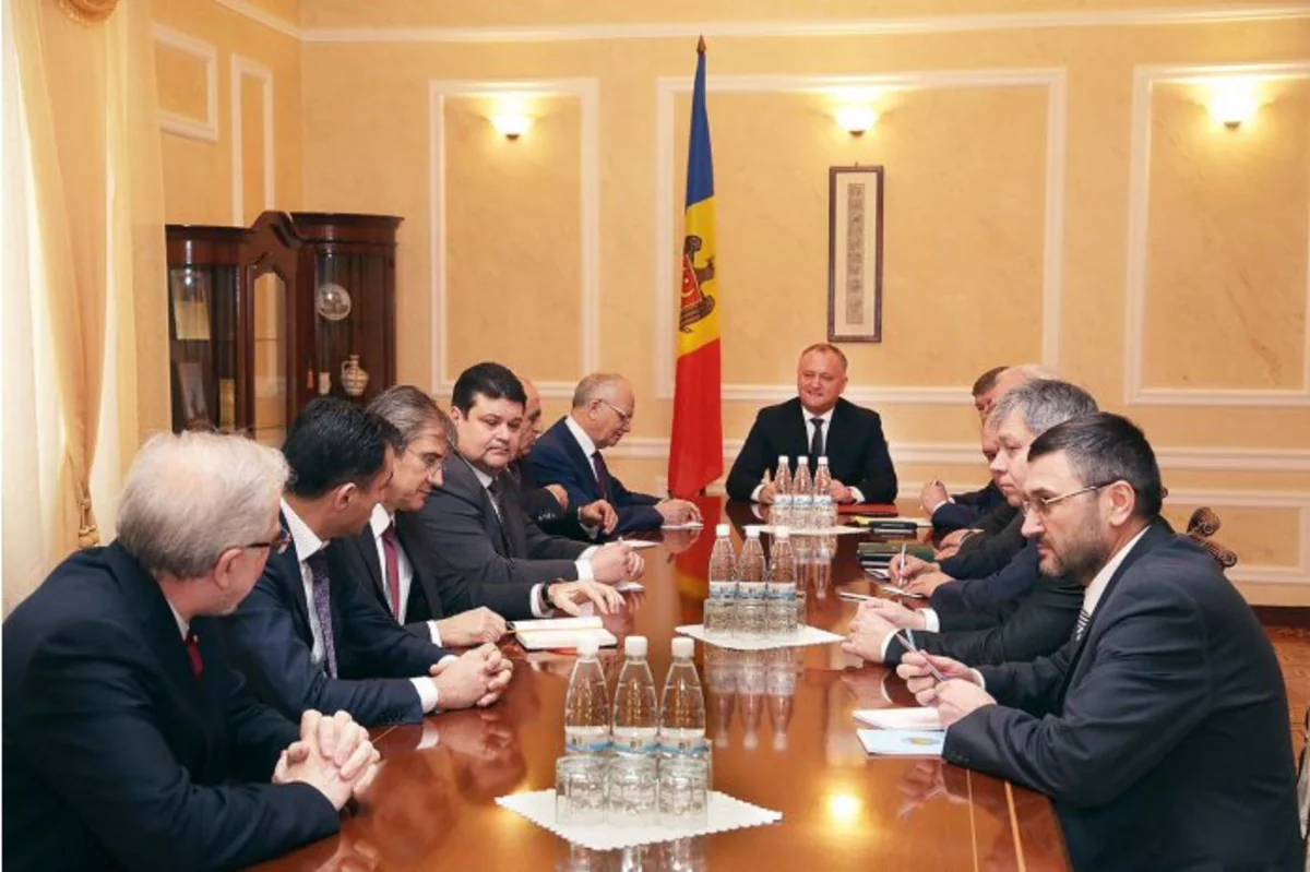 Moldova prezidenti MDB dövlətlərinin səfirlərilə görüşüb