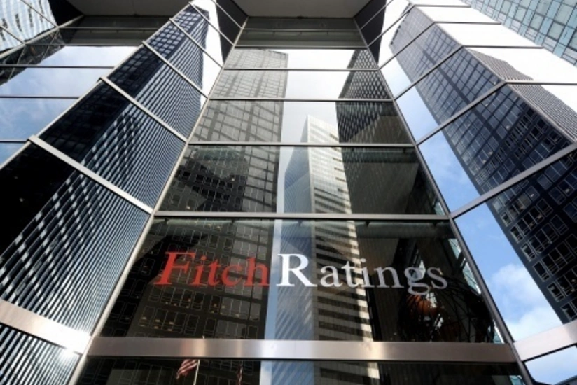 Fitch expects Brent oil price to drop after rising to nearly $70