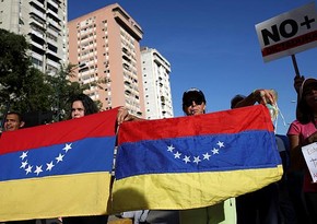 Helicopter attacks Supreme Court building in Venezuela