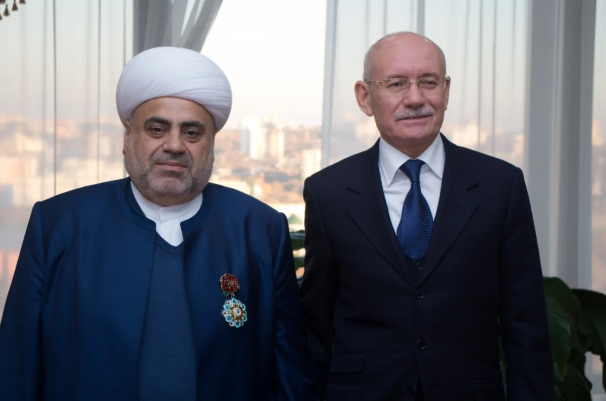 Şeyxülislam Allahşükür Paşazadə Başqırdıstanın rəhbəri ilə görüşüb