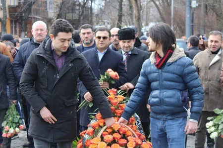 Ukrayna azərbaycanlıları Xocalı soyqırımını anıb - FOTO
